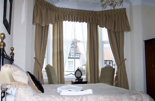 Llandudno Bed & Breakfast | The Carmen Guesthouse