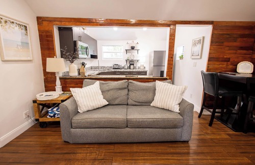 Meadows Condo | The Caroline Suite | 1 bed, 1 bath condo w/shared pool