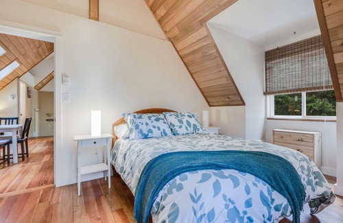 Metchosin House | The Carriage House