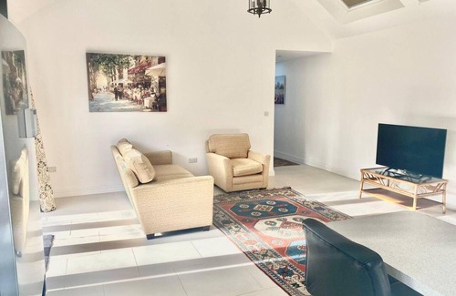 Cheltenham Cottage | The Cart House - Staverton Cheltenham