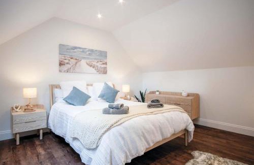 Ludchurch House | The Carthouse - 1 Bedroom Cottage - Princes Gate