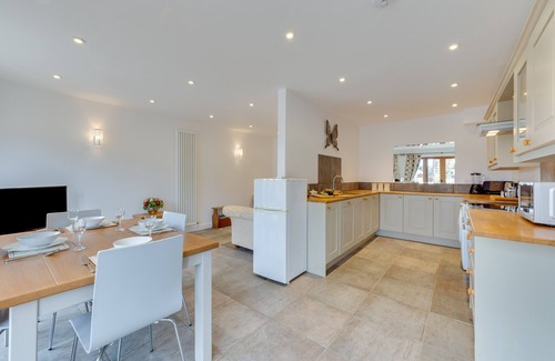 Sudbury House | The Cartlodge - Two Bedroom House, Sleeps 3