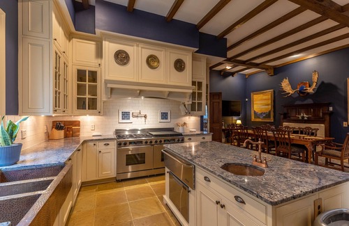 Banner Elk House | The Castle At Valle Crucis: Live Like A King! Over 10K sq ft, View, hot tub, pool table, and more!