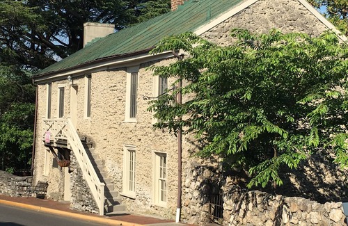 Lexington Apartment | The Castle - c. 1780
