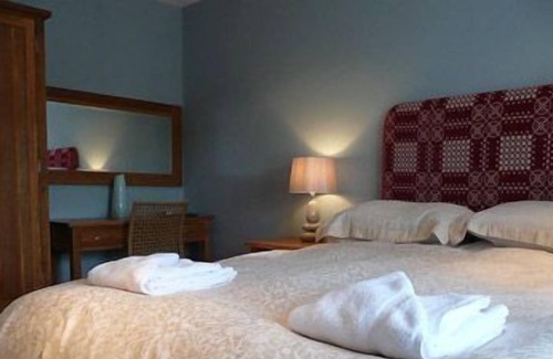 Aberaeron Hotel | The Castle Hotel