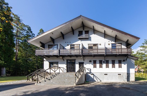 Echo Land Ski Chalet | The Castle