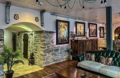 Barbican Apartment | The Catacombs-Barbican - Parking - 5 Guests