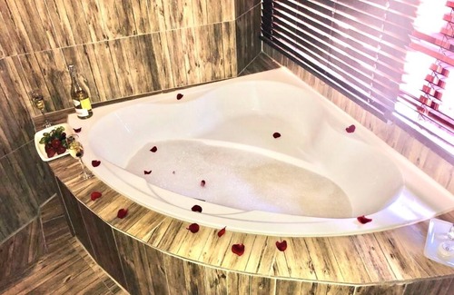 Pretoria Bed & Breakfast | The Catwalk Lodge