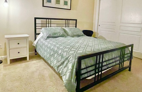 Cedar Mill Condo | The Cedar Mills Traveler's Retreat
