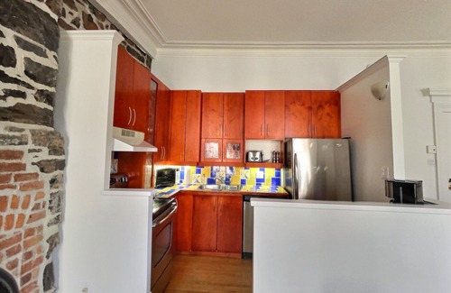 Vieux-Quebec-Cap-Blanc-colline Parlementaire Apartment | The Central Apartment in the Heart of Old Quebec