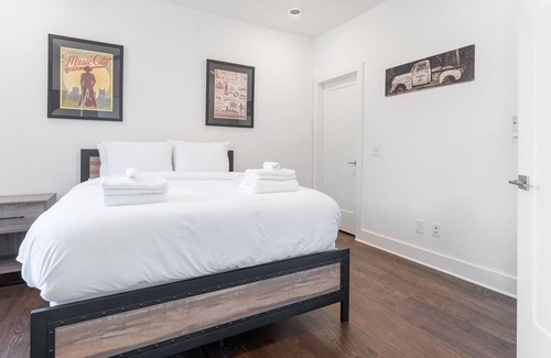 Hermitage House | The Central Melody - Brand New Condo with Park View