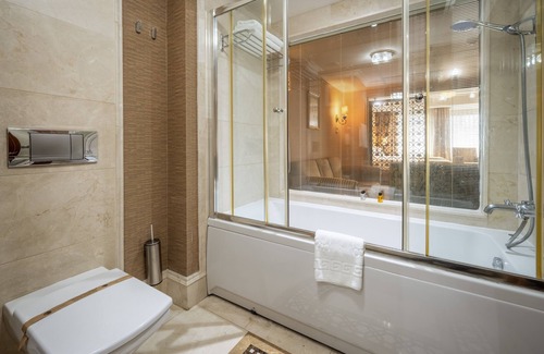 Talimhane Hotel | The Central Palace Taksim