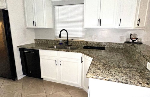 Altamonte Springs House | The Centralized Haven 3 bedroom home restaurants, attractions & fun minutes away