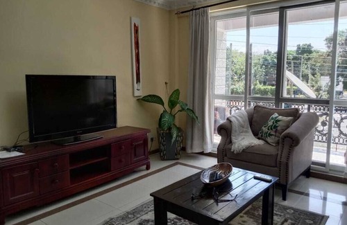 Oyster Bay Apartment | The centre of Masaki, close to restaurants, bars & supermarkets and ATM's