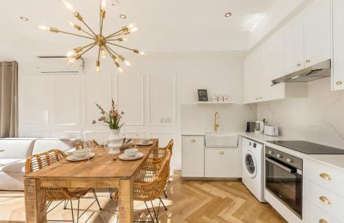 Three Anchor Bay Apartment | The Centurion 86