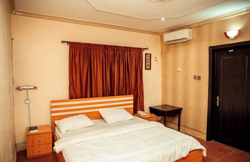 Ibadan Hotel | The CEO hotel and suite