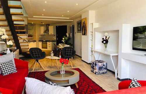 Les Berges Du Lac II House | The cherry Loft With jacuzzi