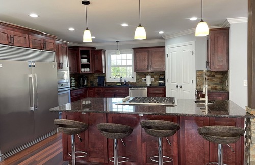 Belmont House | The Chalet on Lake Wylie, 5000 sq ft, Sleeps16, Pet Friendly, Close to Charlotte