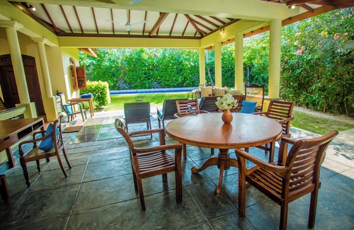 Kathaluwa Villa | The Chalet - Whole Villa 2 Bedroom (Sleeps 4)