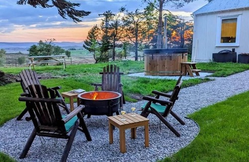 Lairg House | The Challenger Estate - Bothy