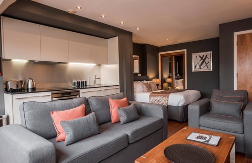 Leeds City Center Apartment | The Chambers - Park Place - Apartments