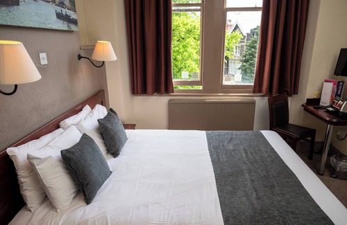 Clifton Hotel | The Channings Hotel by Greene King Inns