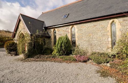 Dol-y-Gaer Cottage | THE CHAPEL, pet friendly, character holiday cottage in Pontsticill
