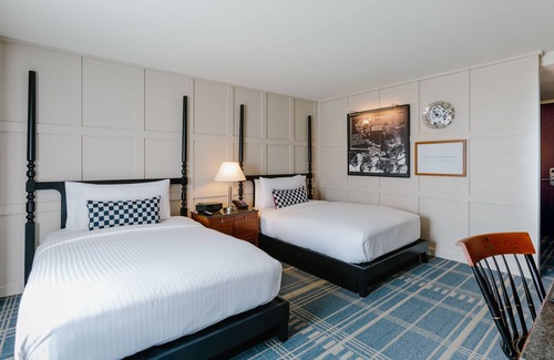 West Cambridge Hotel | The Charles Hotel