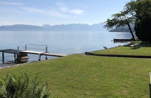 Lugrin Apartment | The charm of a castle on the shores of Lake Geneva