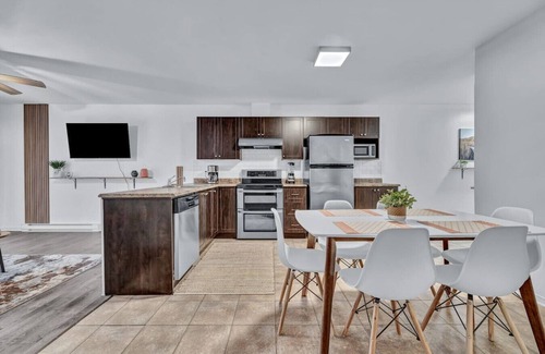 Gatineau Apartment | The charming 3 bedrooms river view apartment Gatineau/Ottawa