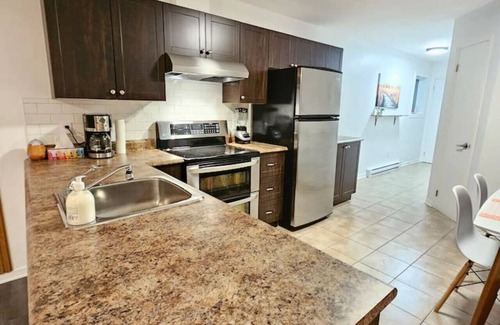 Gatineau Apartment | The charming 3 bedrooms river view apartment Gatineau/Ottawa