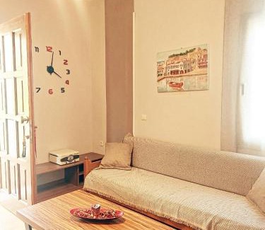 Atsipopoulo Apartment | The Charming Abode