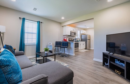Columbia Cottage | The Charming Cola Cottage | Minutes to Downtown, UofSC, and Fort Jackson