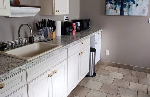 Near Eastside Apartment | The Charming downtown Indianapolis apartment