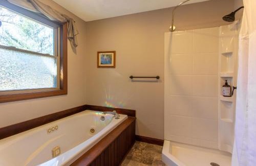 Bloomington House | The Chateau