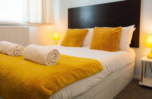 Whitley Bay House | The Chedburgh Guest House