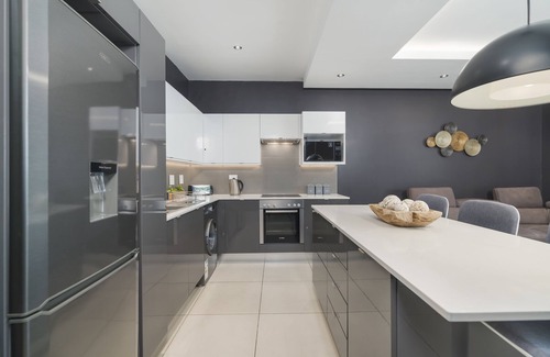 Green Point Apartment | The Chelsea 105 - Adults Only