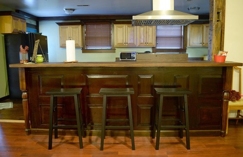 Winesburg House | The Chestnut Barn built in 1830 is nestled in the quaint Amish town of Winesburg
