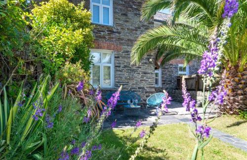 Boscastle House | The Chestnuts