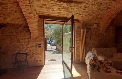 Panicale Apartment | THE CHICKEN COOP guests house