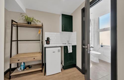 Shacklewell Apartment | The Chill Spot: Peaceful Studio for Two
