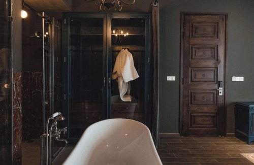 Hue City Centre Hotel | The Chum Boutique
