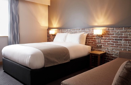 Wootton Bassett Hotel | The Churchill