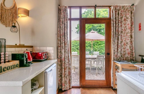 Crediton House | The Cider Barn - East Forde Farm
