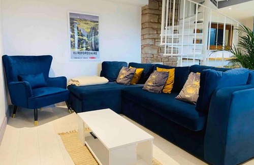 Monmouth Apartment | The Cider House Holiday Cottage