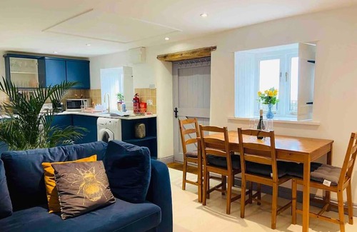 Monmouth Apartment | The Cider House Holiday Cottage