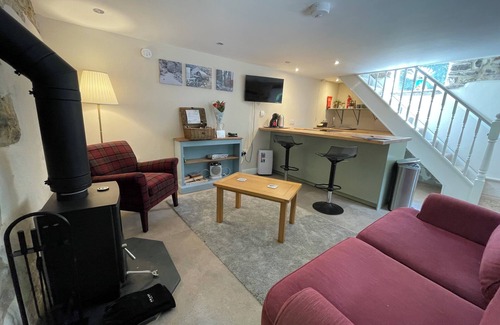 Blaisdon House | The Cider Press, countryside romantic cottage with hot tub