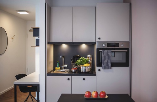 Friedrichshain-Kreuzberg Apartment | The Circus Living