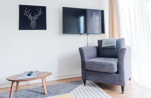 Surrey Docks Apartment | The City Song 1 bedroom apartment in Rotherhithe