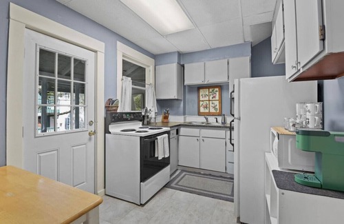 Manito House | The Cityside Retreat